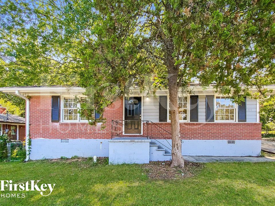 1st image of 873 White Oak Dr