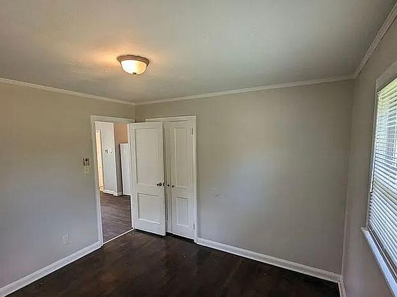 4th image of 2254 Story St
