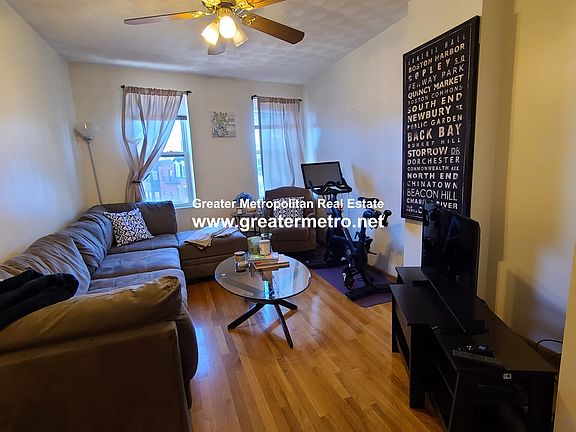 5th image of 414 Hanover St APT 5