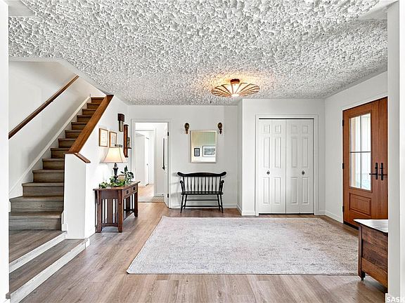 3rd image of 146 Highbury PLACE