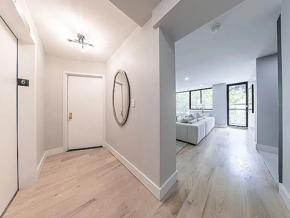 3rd image of 266 E 78th St APT 6