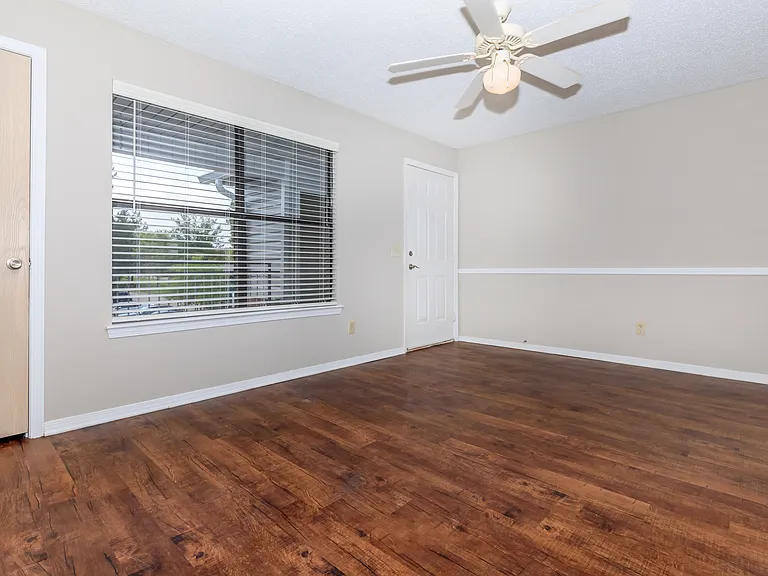 100 Chapelridge Dr — Photo 15