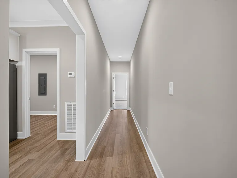104 Thornberry Rd — Photo 18
