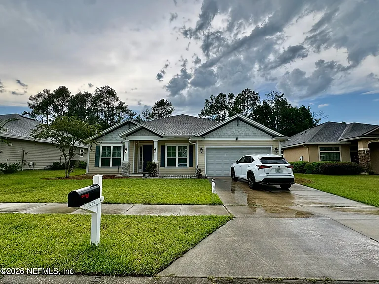 104 Linda Lake Lane St — Photo 2