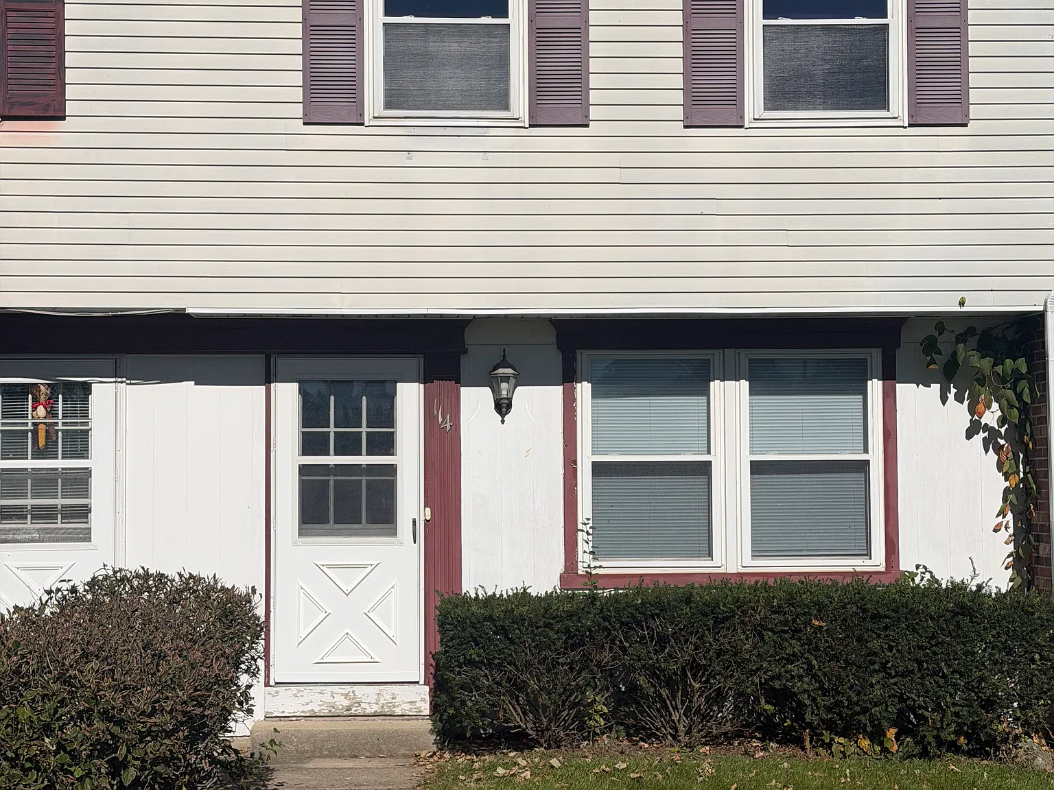 2 bed, 952 sqft, $1,300 — Photo 1
