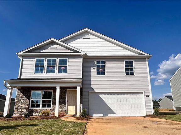 2nd image of 651 Fionn St