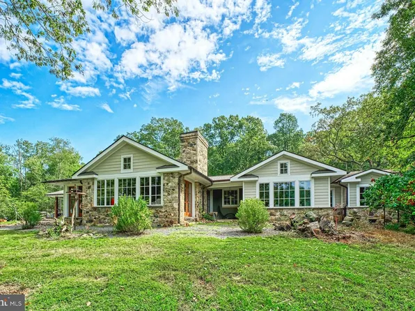 43470 Evans Pond Rd, Leesburg, VA 20176