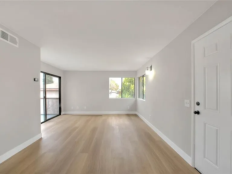 1333 Massachusetts Ave #201 — Photo 3