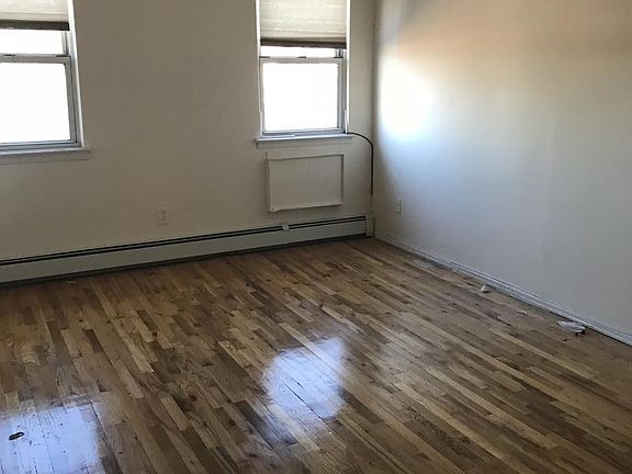 2nd image of 14905 84th St #2