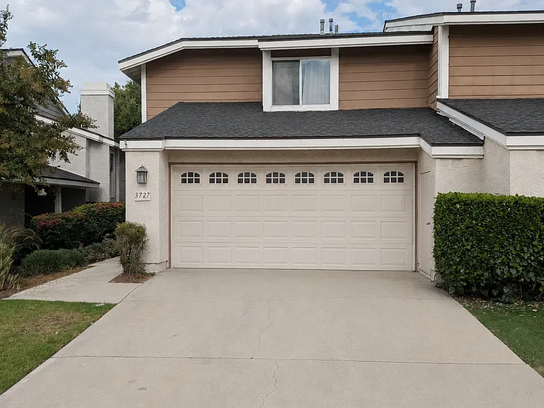 3727 Mesa Oak Ln — Photo 1