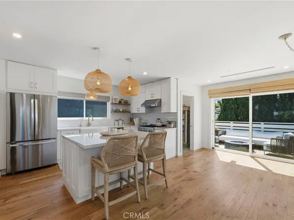 1002 3rd St, Hermosa Beach, CA 90254