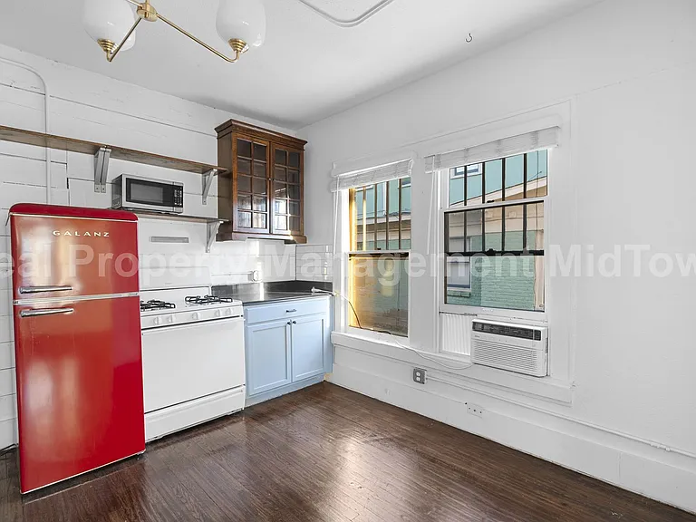813 May St #2 — Photo 18