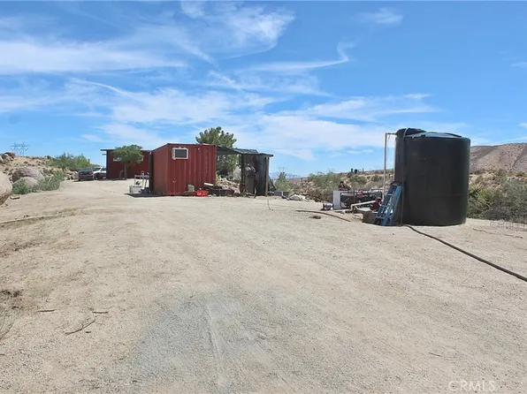 24124 Alps Ct #8, Apple Valley, CA 92308