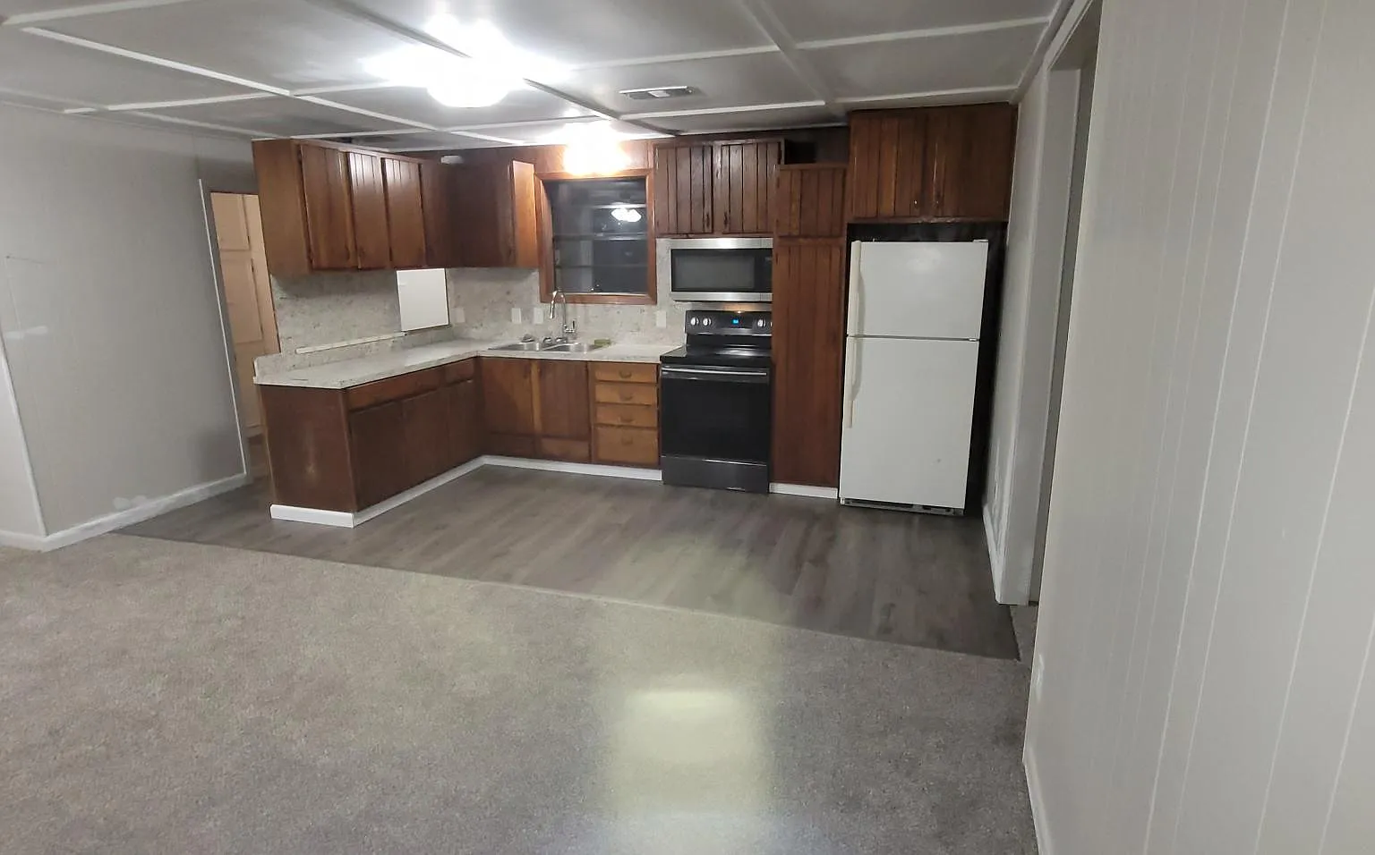 8041 Violet St — Photo 2