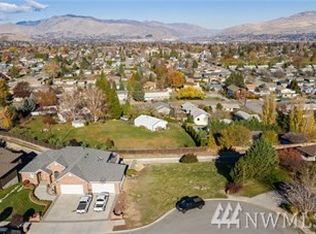 1414 Appleridge St, Wenatchee, WA 98801