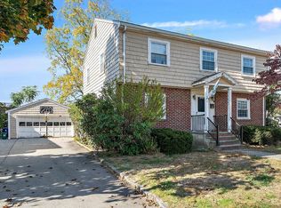 83 Lexington St, Newton, MA 02466