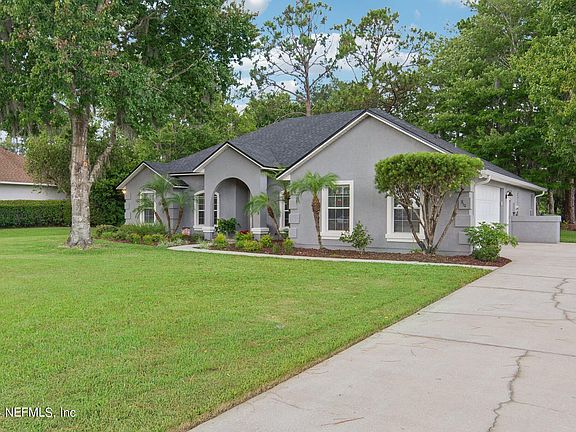 3rd image of 210 CRYSTAL COVE Drive