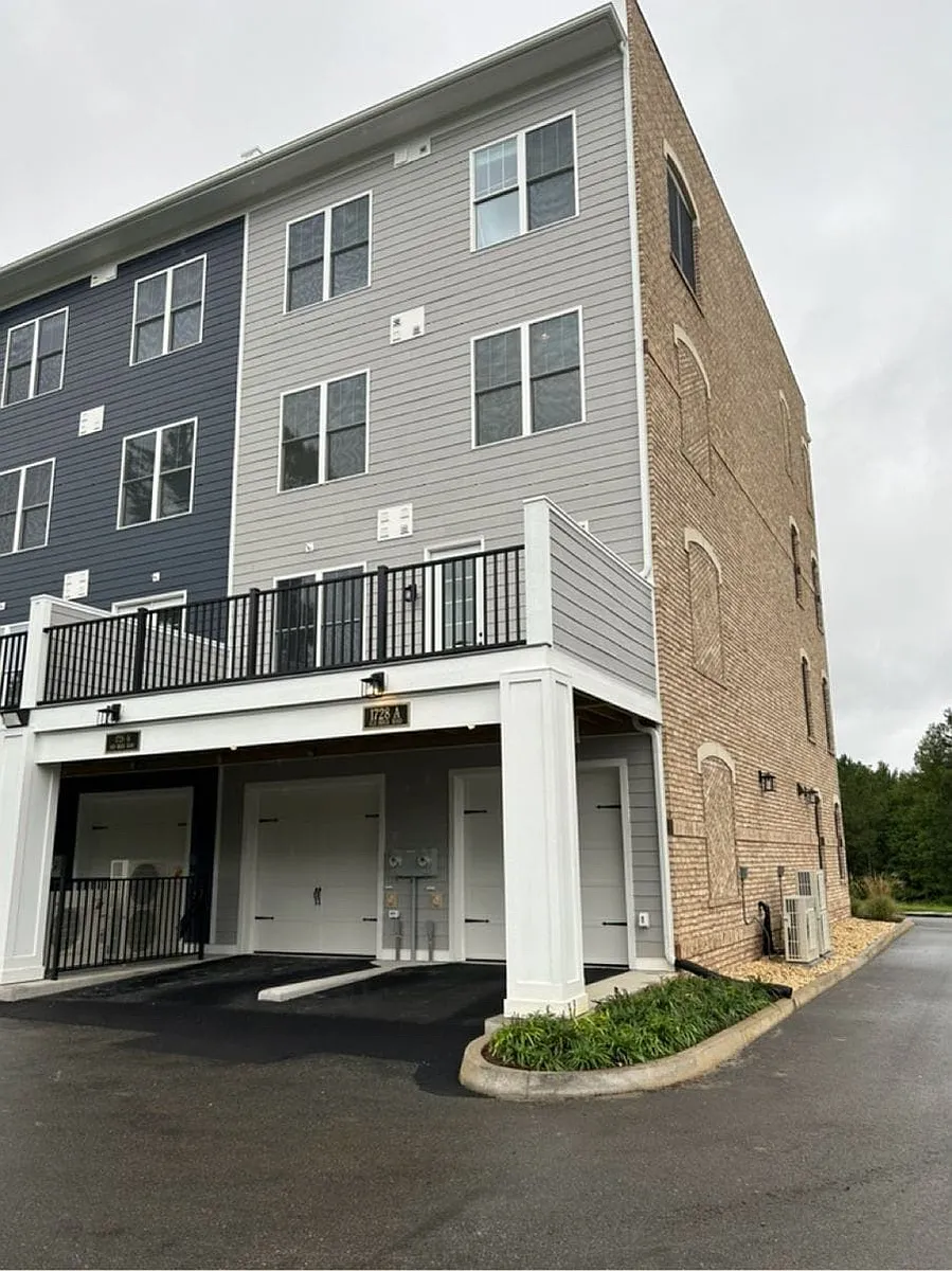 Building Photo - 1728 Old Brick Rd #A