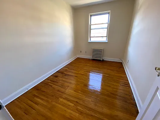 Rented by Queens Apartments Realty LLC | media 3