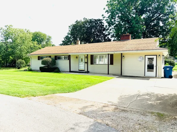 525 E Honeywell Ave, Hoopeston, IL 60942