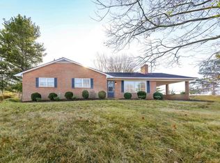308 Sussex Dr, Staunton, VA 24401