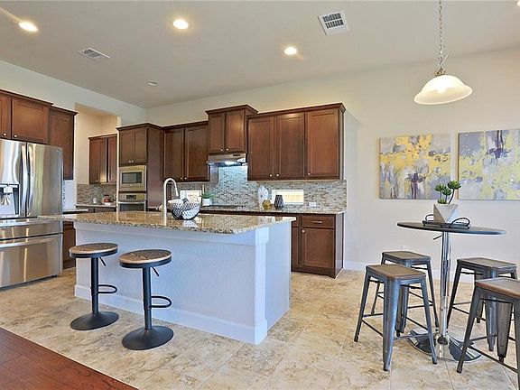 2nd image of 2722 Belicia Ln