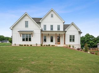 124 Creekview Ln, Canton, GA 30115