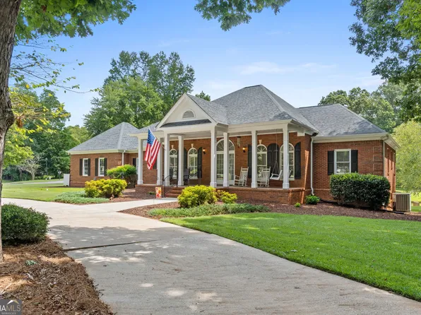 170 Youngs Cir, Fayetteville, GA 30215