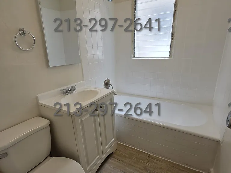 118 S Lake St #1 — Photo 12