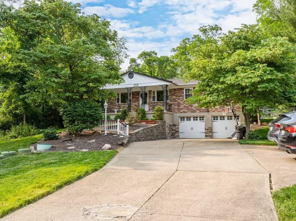 3890 Hubble Rd, Cincinnati, OH 45247