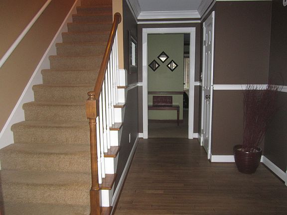 2nd image of 3305 Gondola Dr