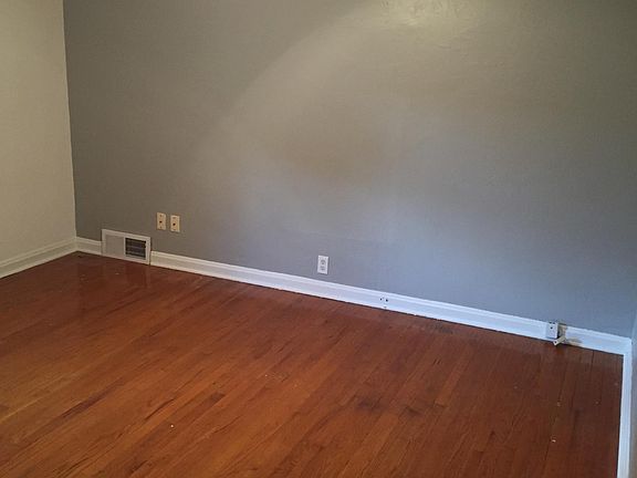 3rd image of 180 Wilson Ave