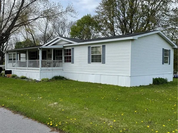 13 Crestline Dr, Avon, NY 14414