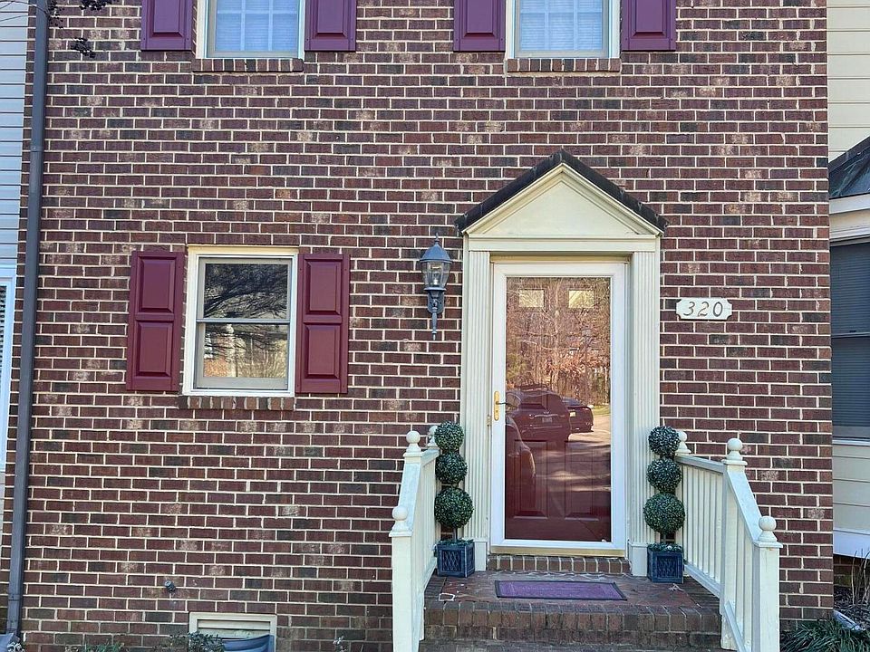 1st image of 320 Olde Towne Dr