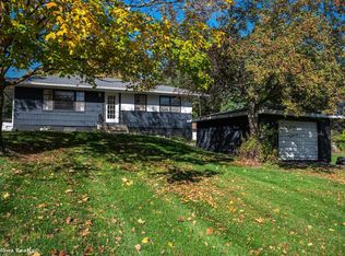 714 S 3rd Ave, Winterset, IA 50273