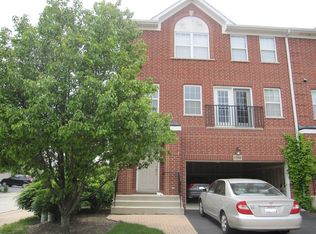 2349 Crydon Pl UNIT 19-G2, Northbrook, IL 60062