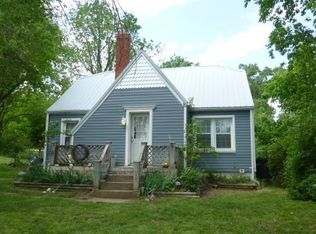 1010 Summit St, Cabool, MO 65689