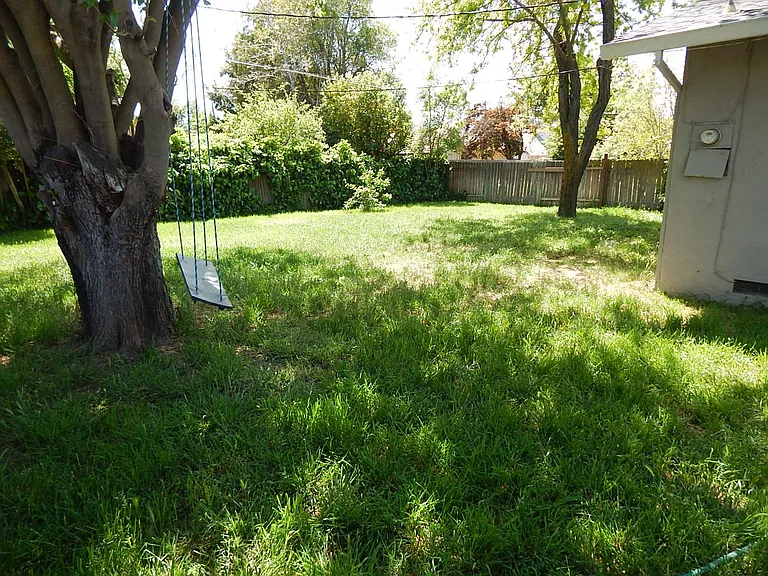2512 Lafayette Dr — Photo 19