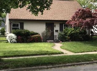 51 Todd Rd, Valley Stream, NY 11580