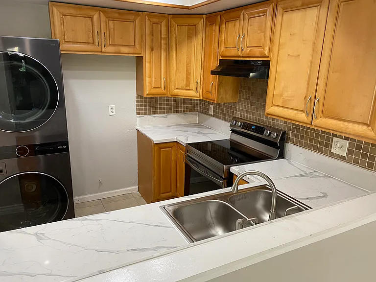 927 S Mountain Ave #80 — Photo 21
