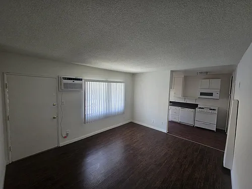 11124 Camarillo St #11 Photo 1