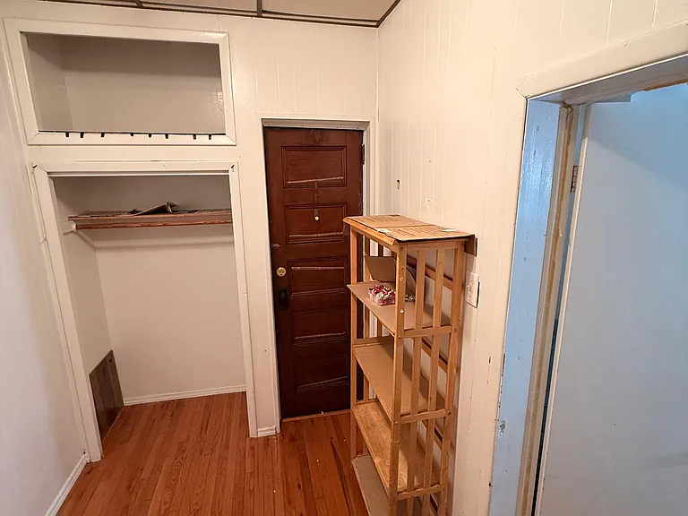 258 Hancock Ave — Photo 3