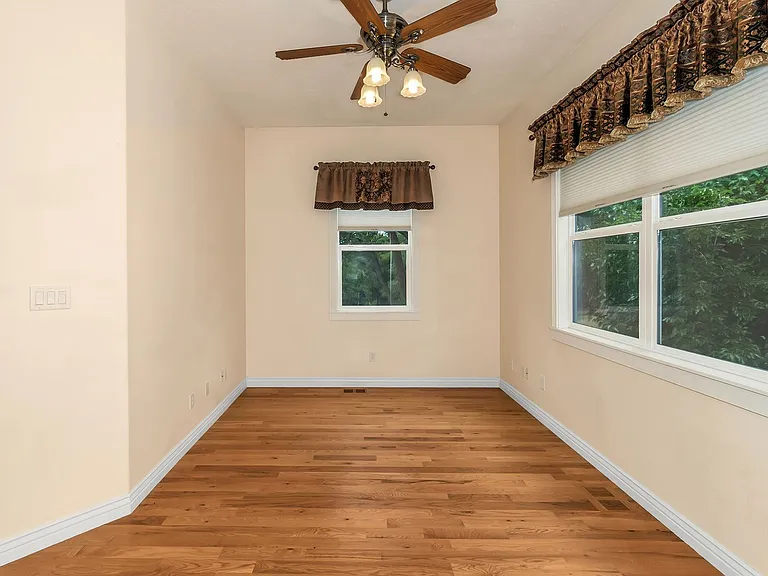 2245 Idella Ct — Photo 36