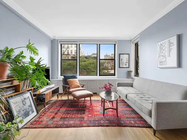 211 East 18th Street image 1 of 7