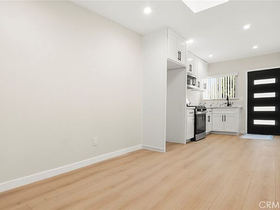 2nd image of 19928 Hatton St