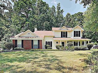 10077 Point View Dr, Jonesboro, GA 30238