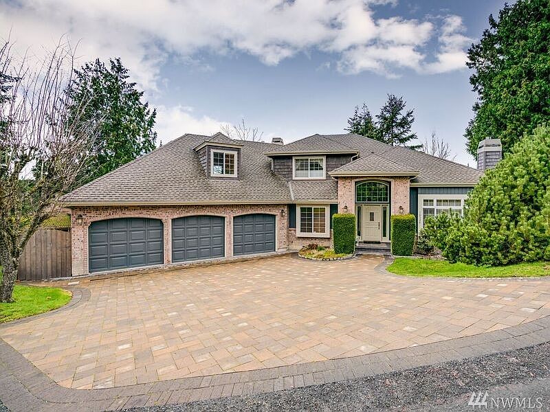 1st image of 10524 NE 117th Ln