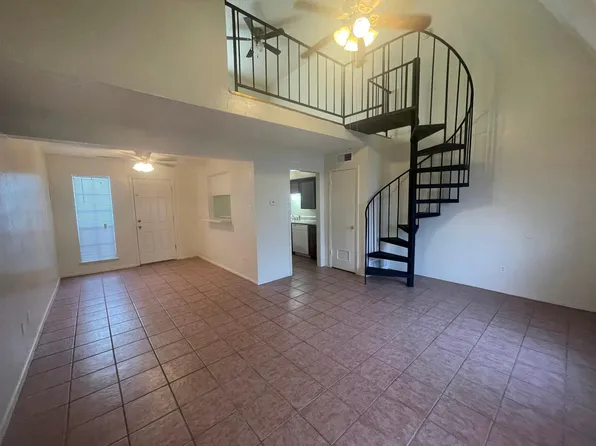 4614 67th St #5, Lubbock, TX 79414