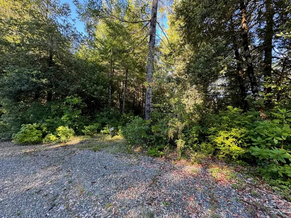 2 Two Sage Rd, Crescent City, CA 95531