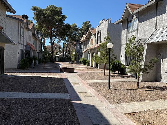 2nd image of 882 Ripple Way